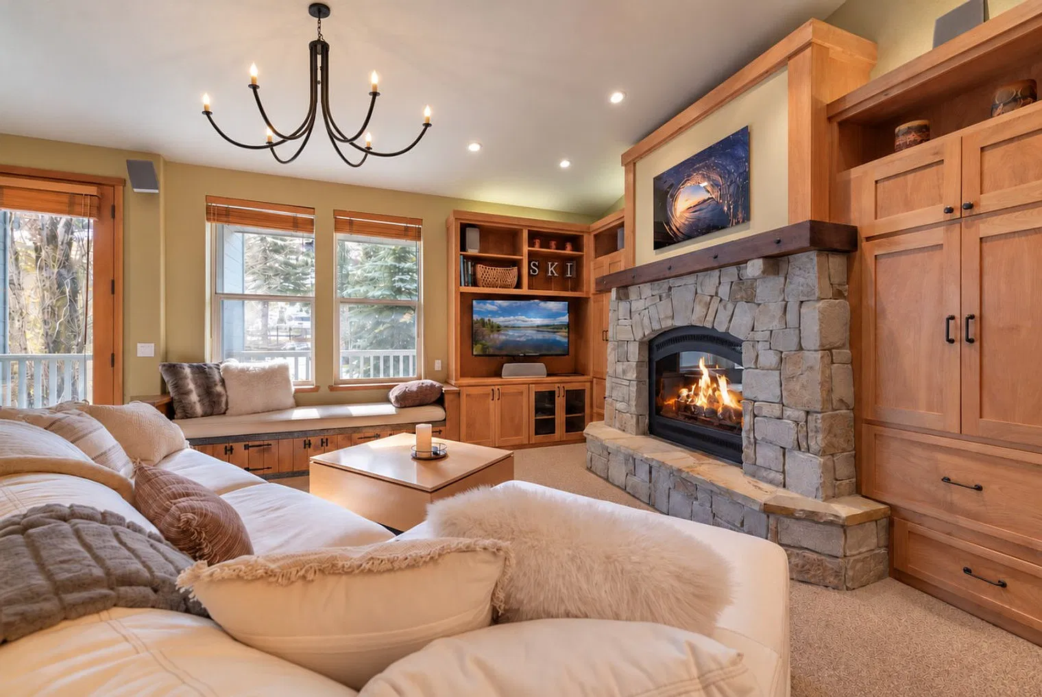 1 bed, 2.0 bath, $8,601 — Photo 1