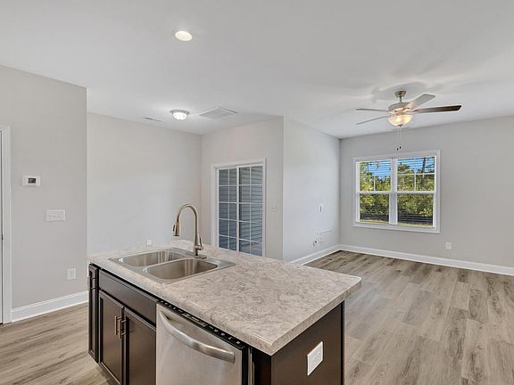 3rd image of 347 S Stingray Ln