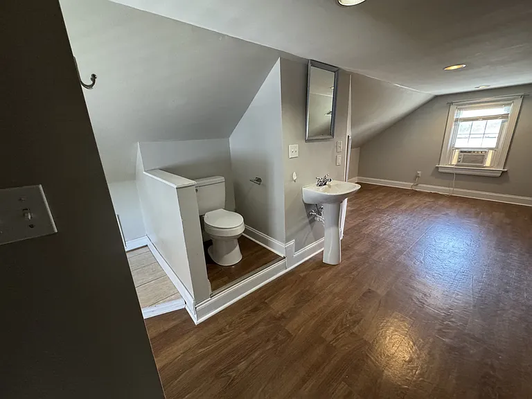 310 Yeardley Ave — Photo 26