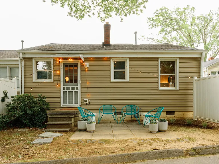 2345 Bernard St — Photo 8