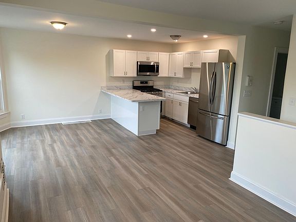 2nd image of 15 Huntington Ave #2