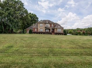 106 Walden Dr, Mooresville, NC 28115
