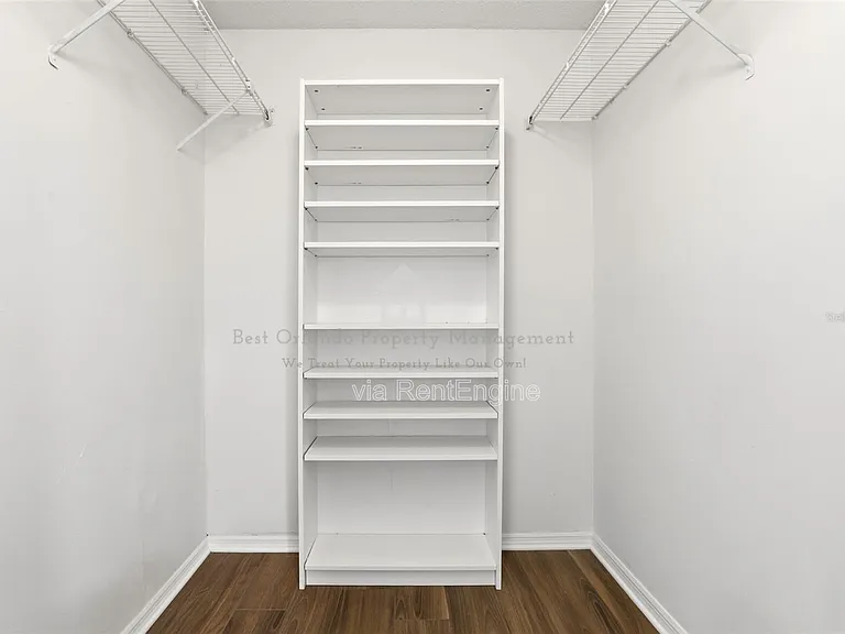 7326 Wethersfield Dr — Photo 22