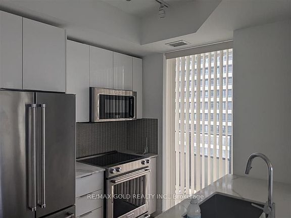 3rd image of 20 Shore Breeze Dr #3803