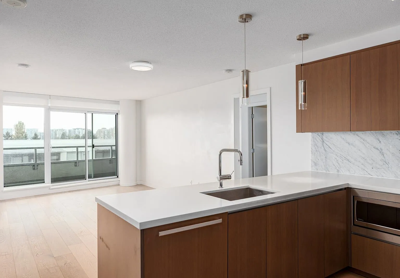 2 bed, 868 sqft, $2,700 — Photo 1