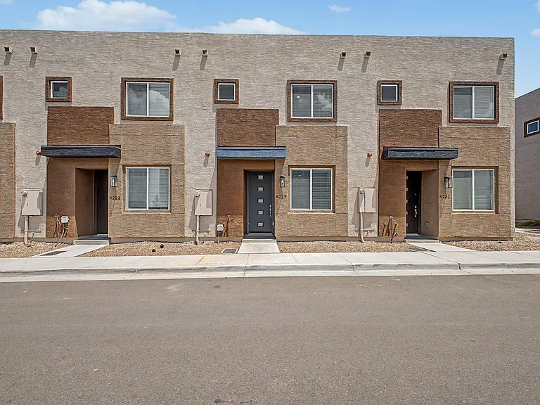 Stone View on Central — Photo 85