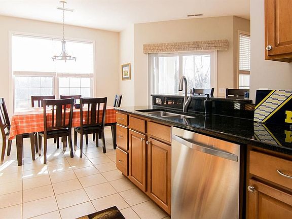 4th image of 273 Scio Village Ct Unit 239