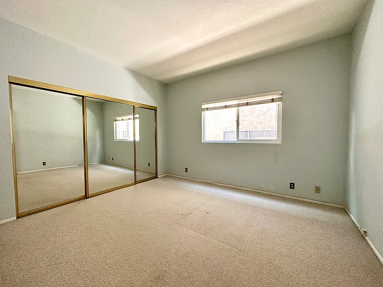 Lower Level Bedroom 1