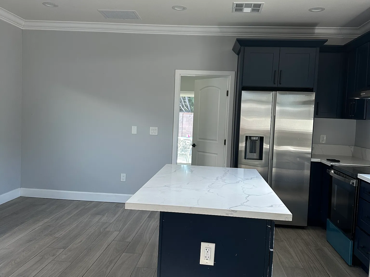 Faye Ave, Garden Grove — Photo 2