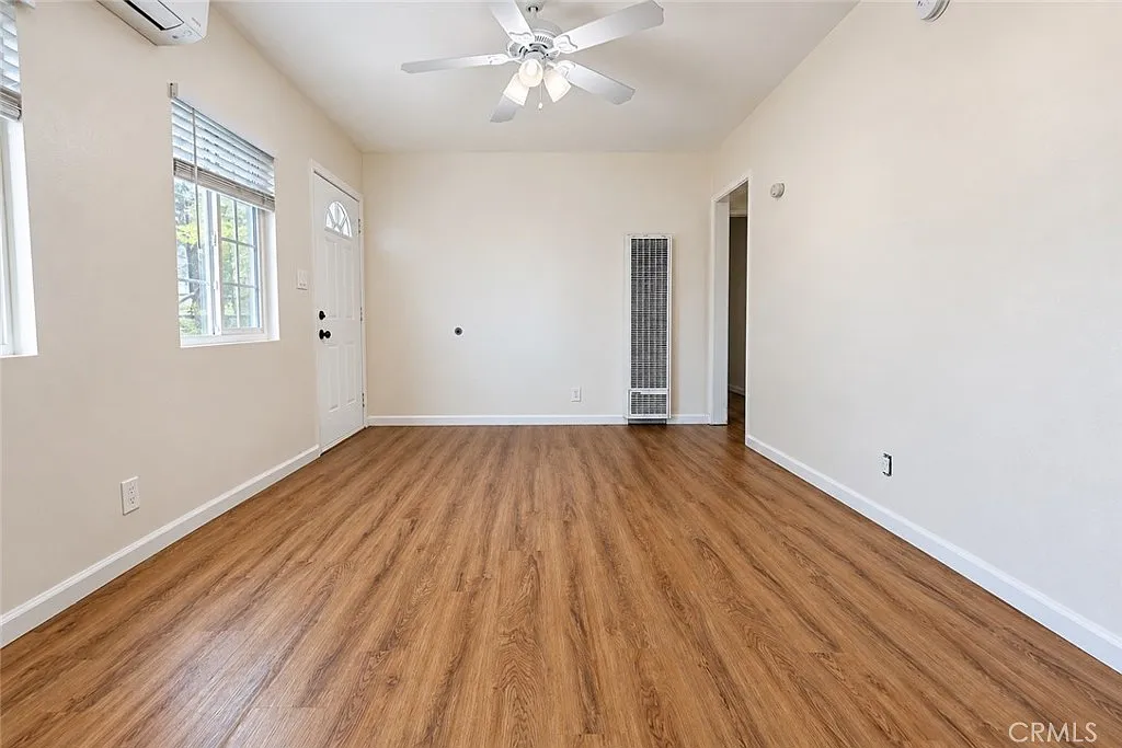 3 bed, 800 sqft, $2,900 — Photo 4