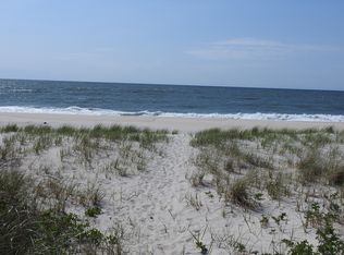 418 Dune Rd, Westhampton, NY 11978