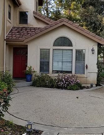 3rd image of 3983 Santa Tomas Pl