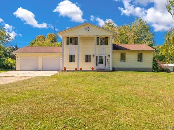 3052 Kingston Rd, Kingston, MI 48741