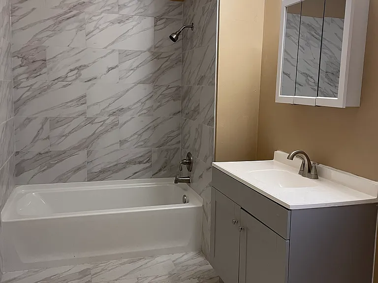 4675 Loretta Ave — Photo 1