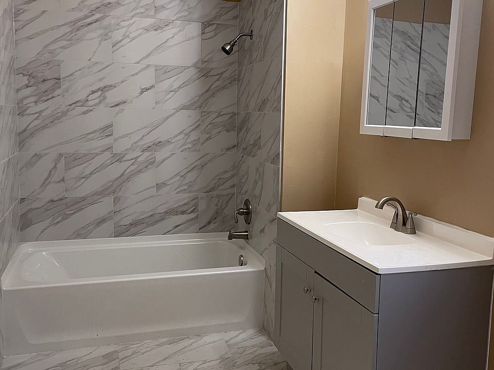 1st image of 4675 Loretta Ave