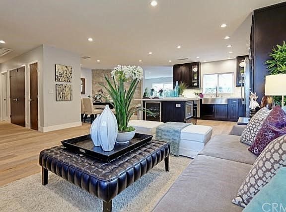 5th image of 1010 Coastline Dr