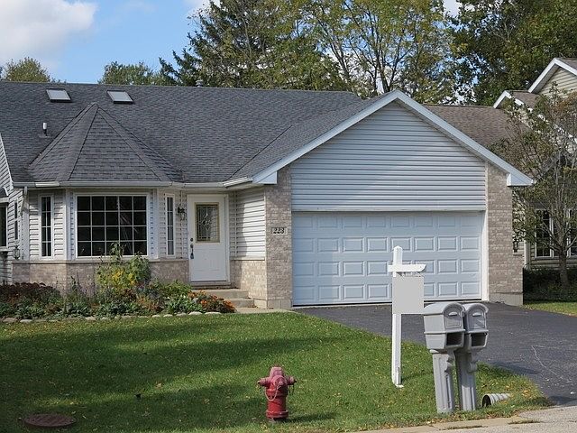 1st image of 223 Delia Dr