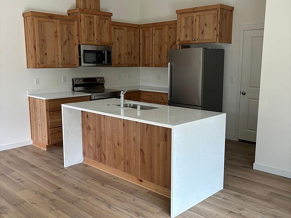 2nd image of 8505 NE 5th St