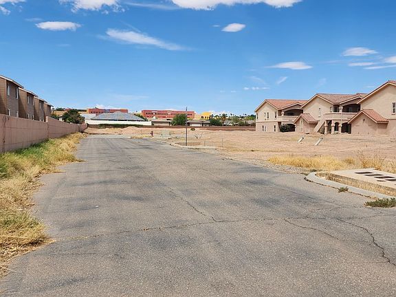 2nd image of 517 W Mesquite Blvd