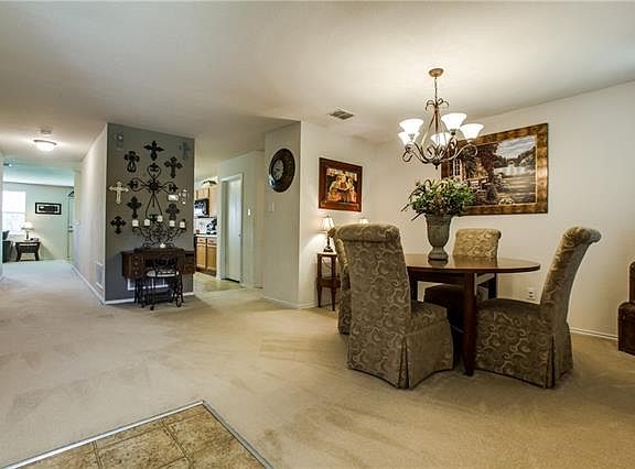 4th image of 2900 Lake Vista Dr