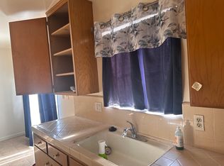 5523 Ridgeway Ave, Stockton, CA 95207