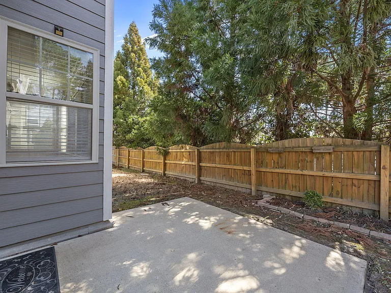 729 Lake Artesia Ln — Photo 44