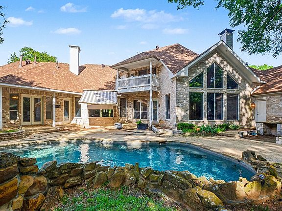 5th image of 3821 Park Bend Dr