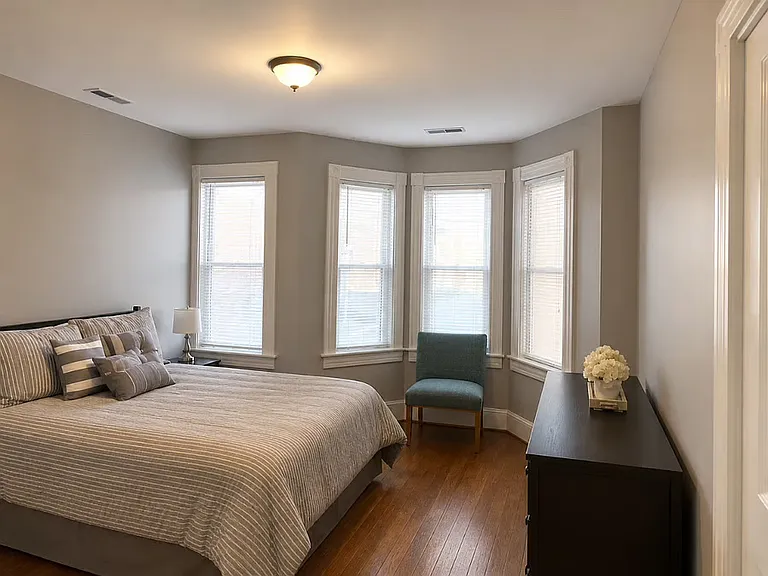 140 Polk St — Photo 11