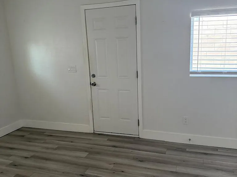 2301 N 27th St #3 — Photo 8