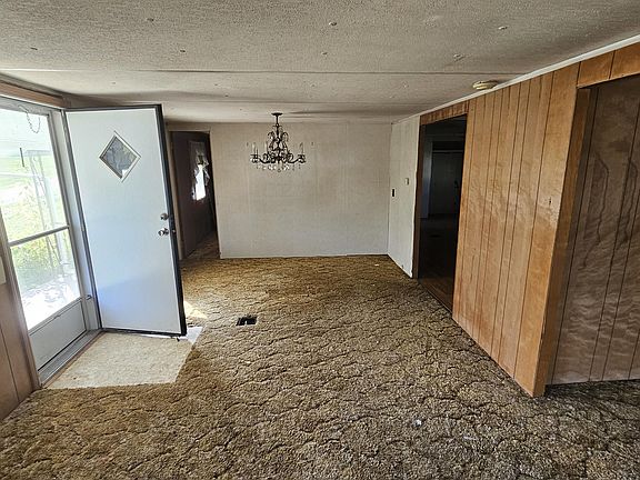 3rd image of 408 2nd St