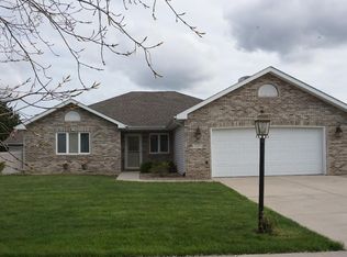 720 Fatima Ln, Hobart, IN
