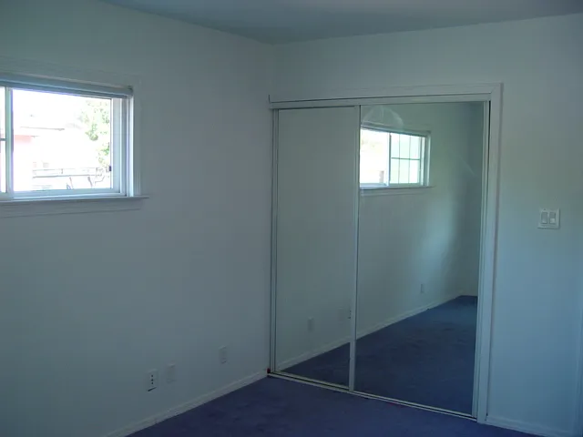 900 W Knepp Ave — Photo 6