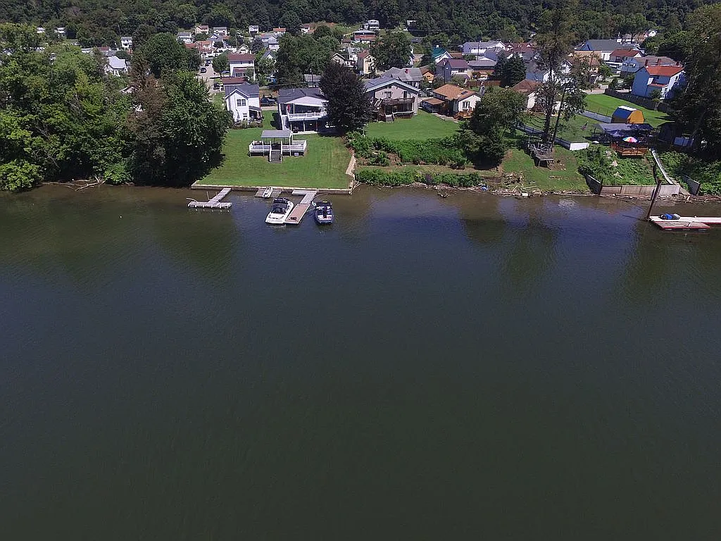 108 3rd Ave photo 1