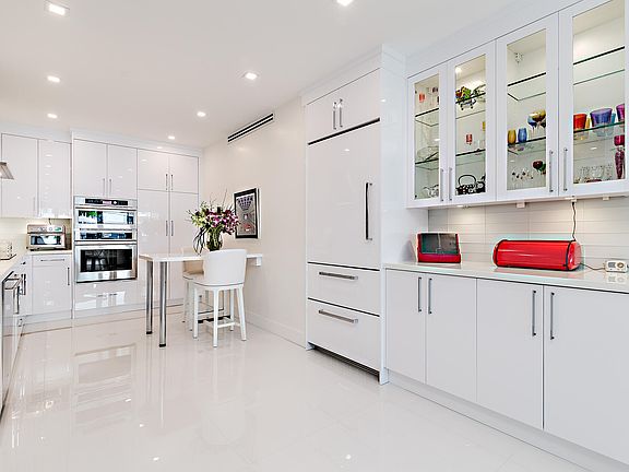 4th image of 330 S Ocean Blvd APT 5E
