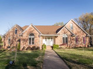 3819 Londonderry Ln, Paducah, KY 42001