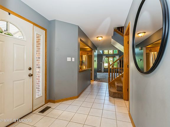 2nd image of 8392 Dunmore Dr
