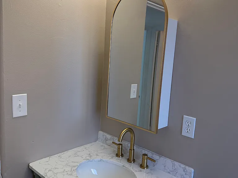 1042 E Water St #1042 — Photo 15