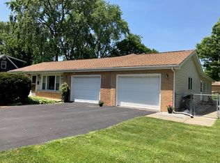 800 11th Ave, La Grange, IL 60525