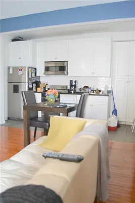 Sold by R New York | media 4