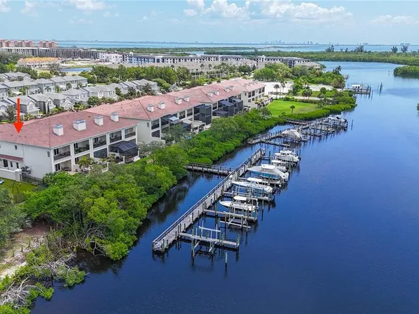 1008 PASEO DEL RIO NE, ST PETERSBURG, FL 33702