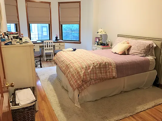 Rented by Joe Gotham LTD | media 15