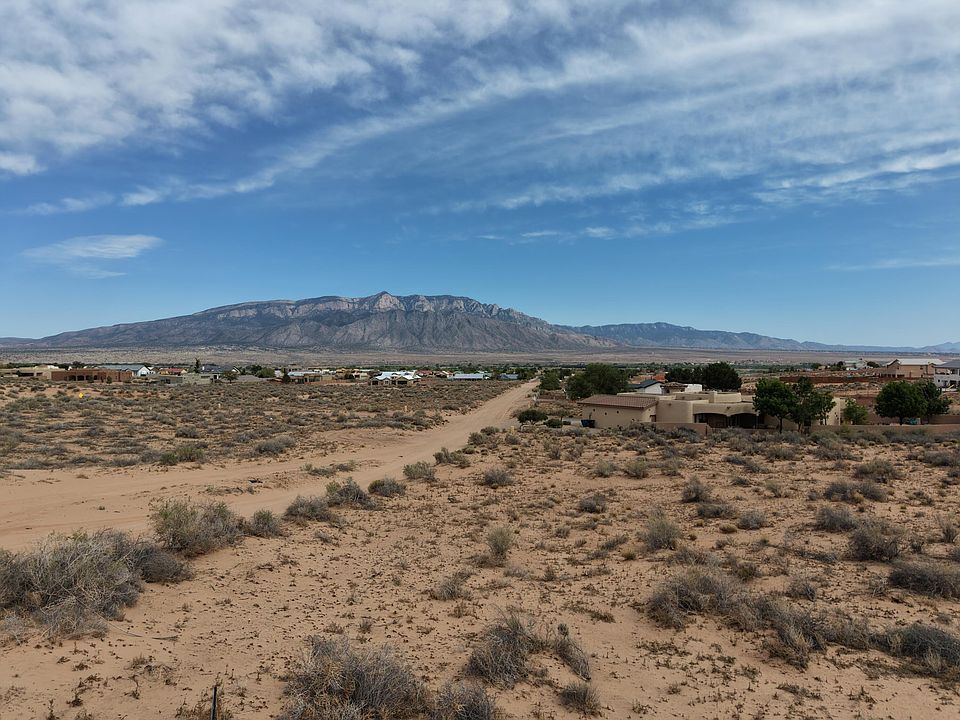 2nd image of 6308 Honduras Rd NE