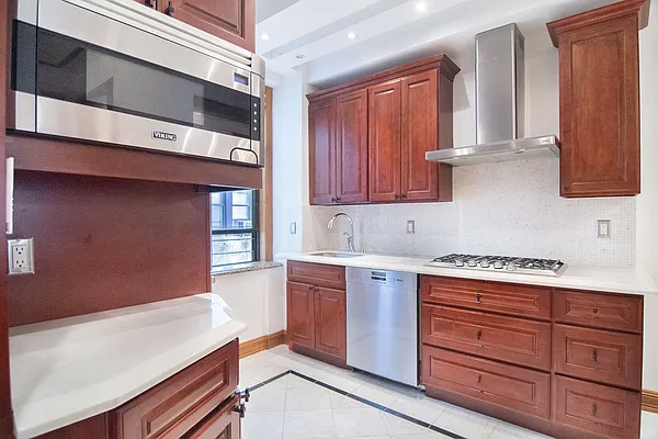 Rented by WAM Partners - William Moses Co. | media 50