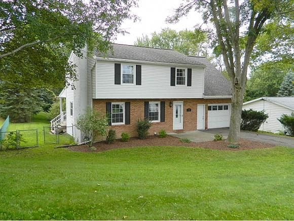 1st image of 18 Brown Ln