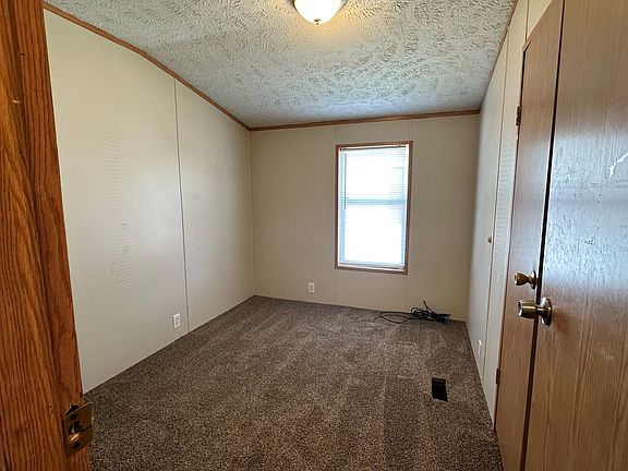 3rd image of 612 Cour Renee St #612