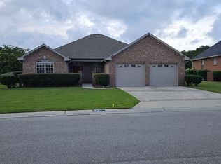 721 Highlands Dr, Hampstead, NC 28443