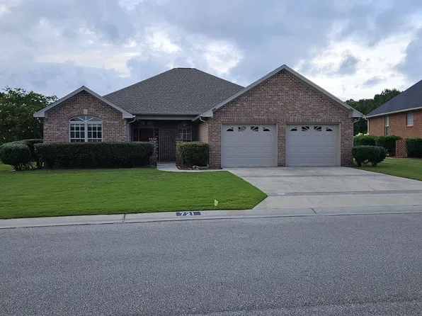 721 Highlands Dr, Hampstead, NC 28443