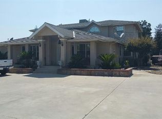 844 W Nebraska Ave, Dinuba, CA 93618