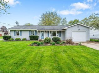 2240 Sprucewood Ct, Youngstown, OH