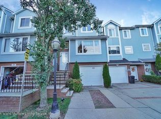 87 Pembrook Loop, Staten Island, NY 10309